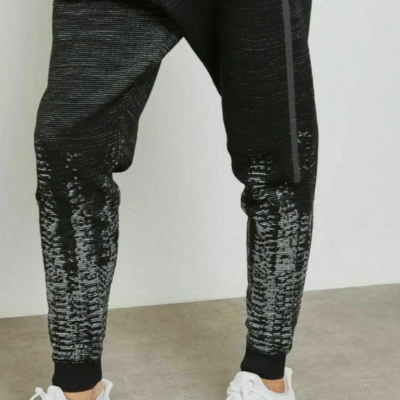 $198 NWT Adidas MENS ‘ZNE Pulse Knit’ Pants Jogger Bottoms - Size M - Picture 9 of 15